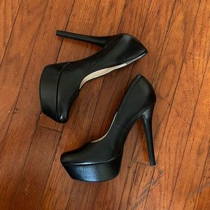 EUC Jessica Simpson Black Platform Pumps Size 6M